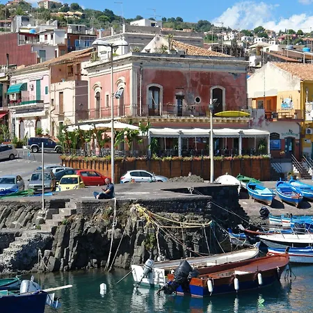 Apartment Casa Delle Alohe Aci Trezza